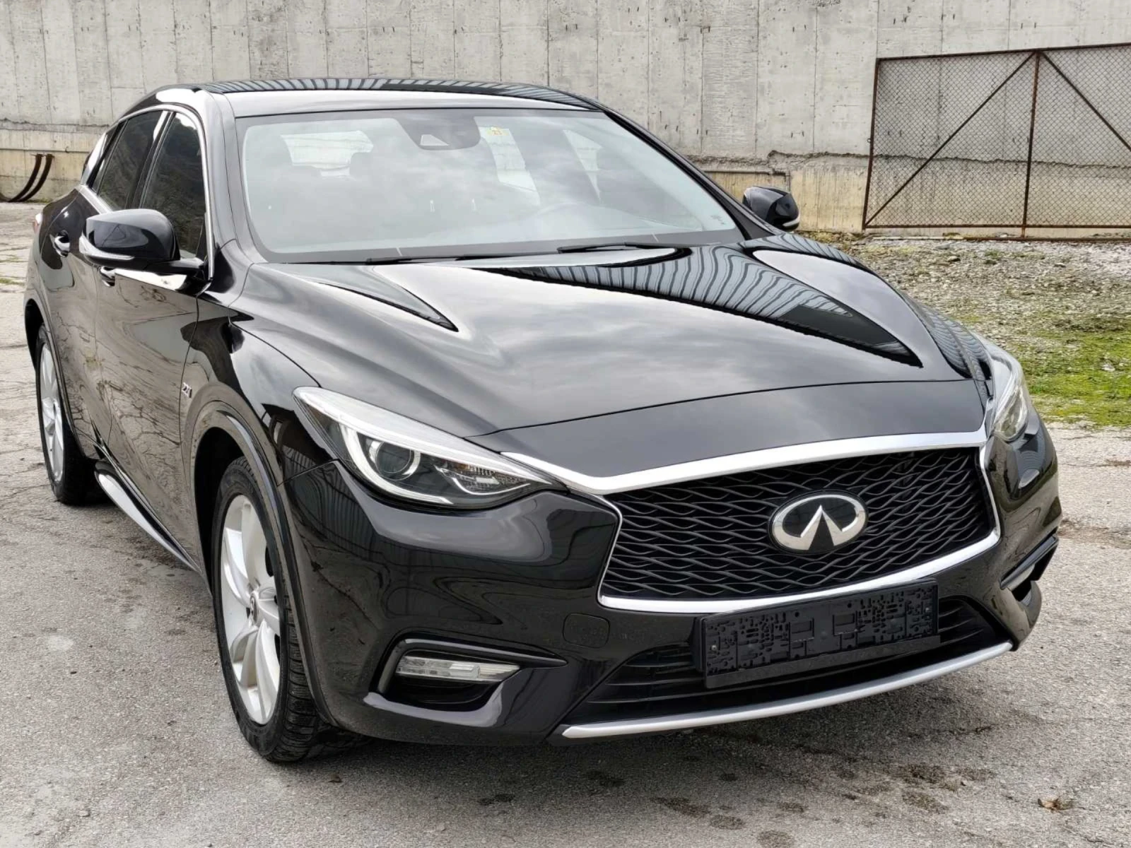 Infiniti Q30 2.2d | Mobile.bg   4