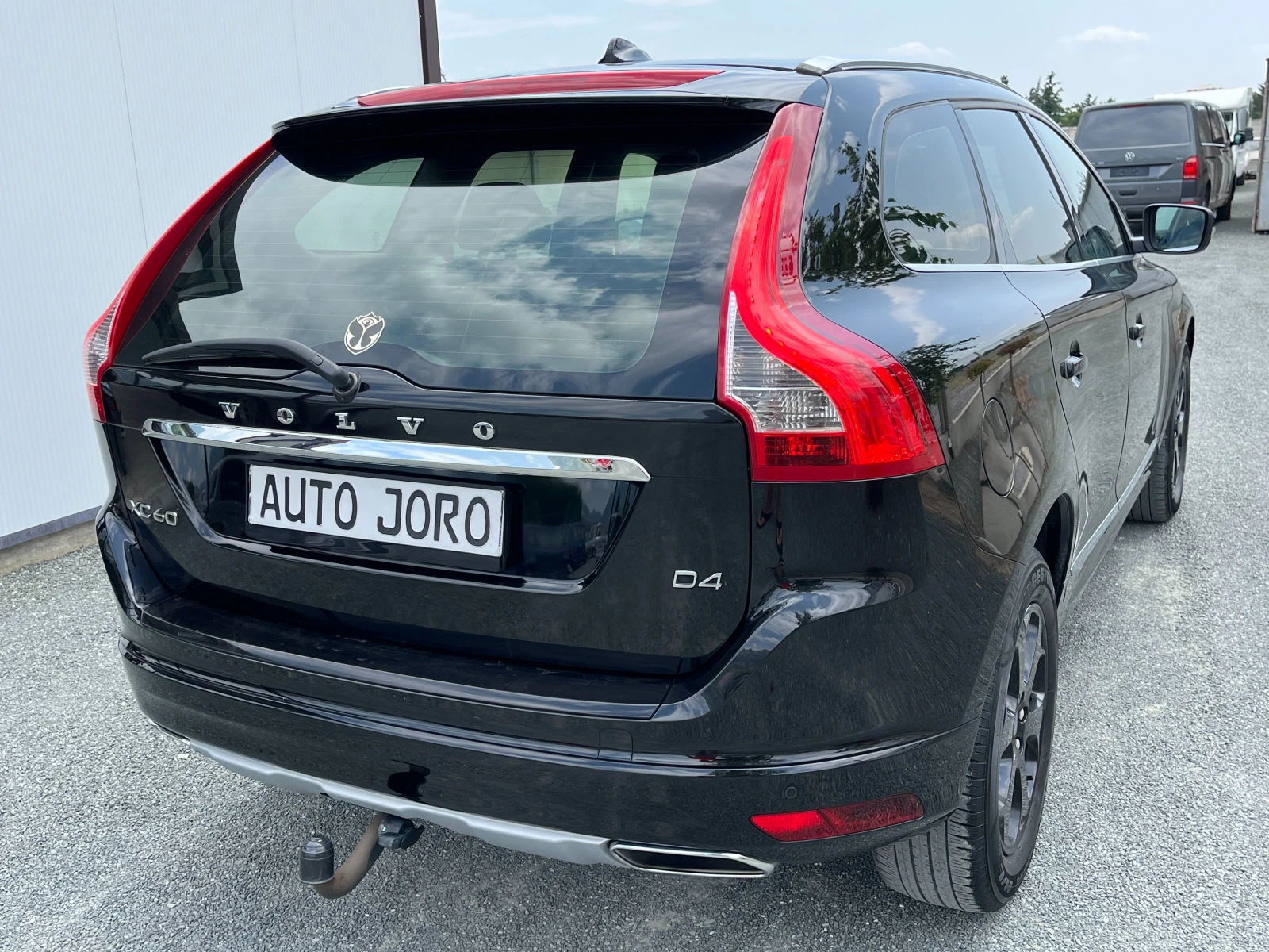 Volvo XC60 2.0D4-150k.c. - изображение 4
