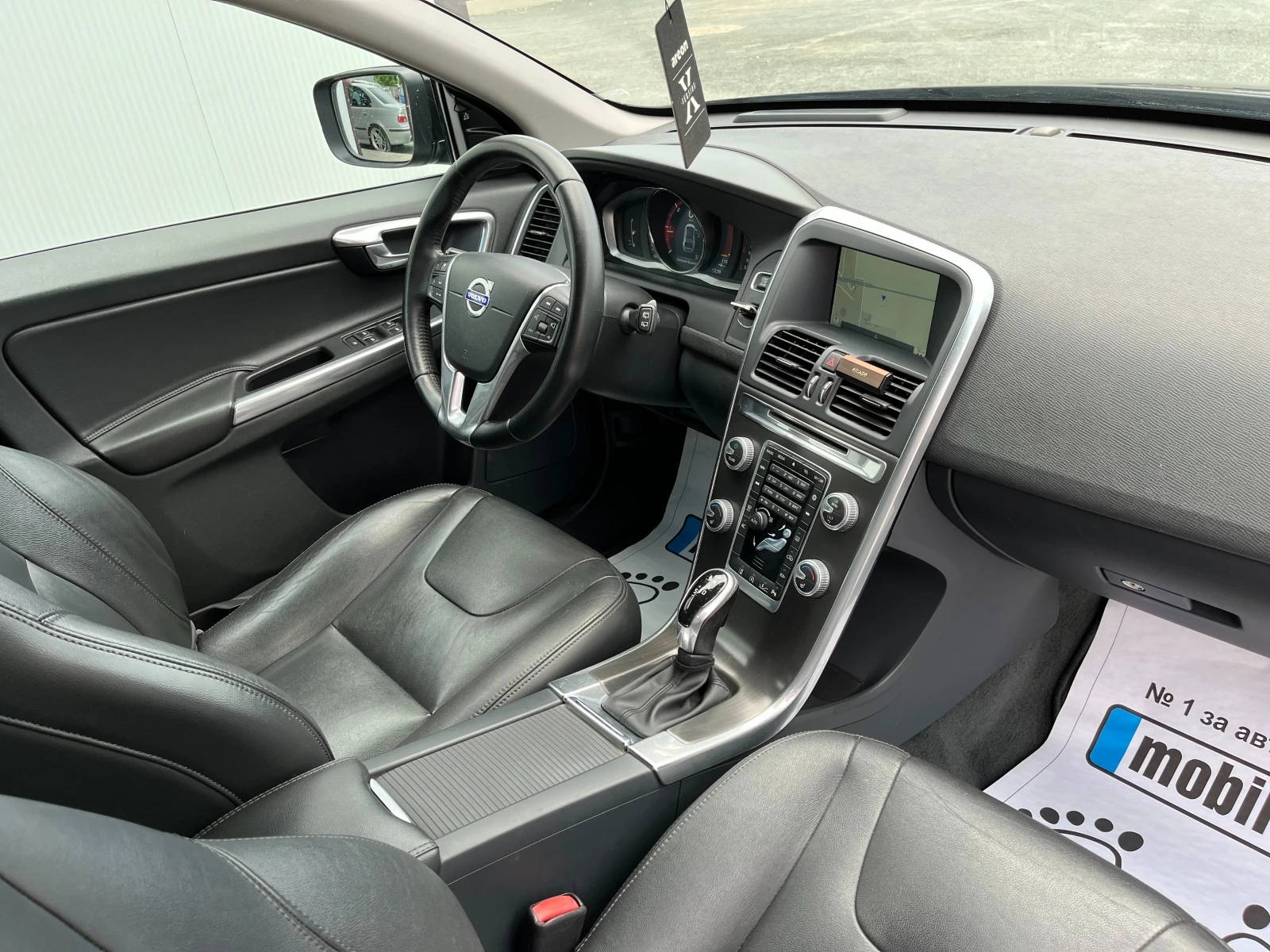 Volvo XC60 2.0D4-150k.c. - изображение 8