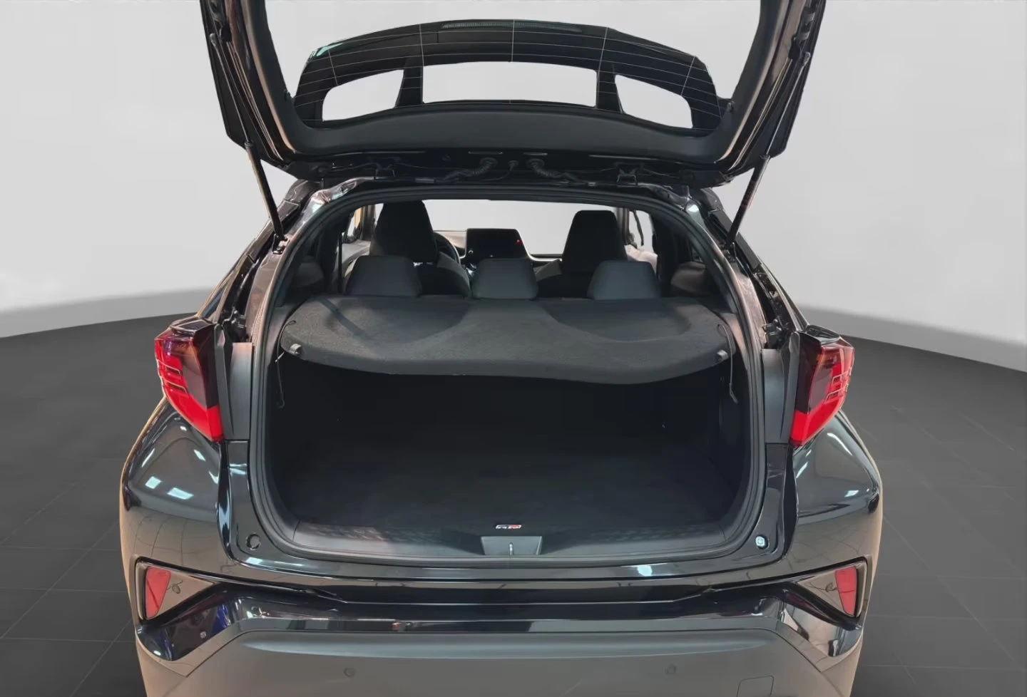 Toyota C-HR 2.0HEV/184HP/GR-SPORT/CAM/JBL/LED/NAVI/CPLAY/794g | Mobile.bg � ����������� 14