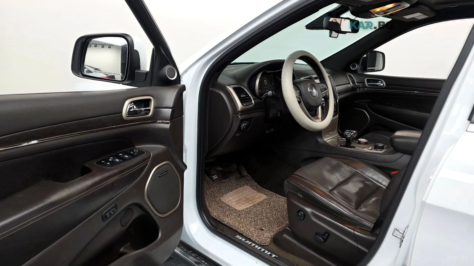 Jeep Cherokee SUMMIT / DISTRONIC / ОБДУХ / ПОДГРЕВИ / ПАНОРАМА, снимка 10 - Автомобили и джипове - 54597288