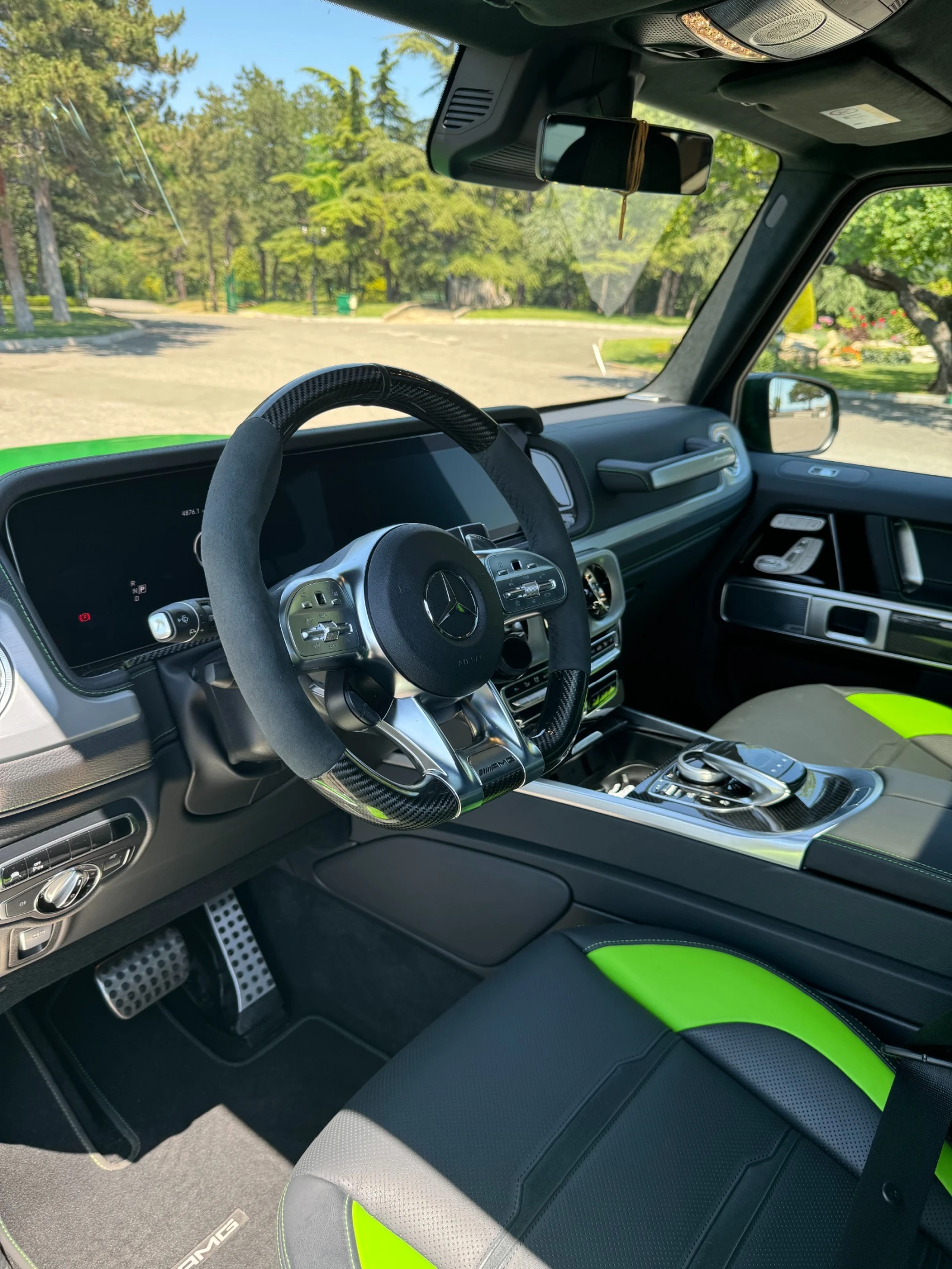 Mercedes-Benz G 63 AMG Carbon Magno, снимка 9 - Автомобили и джипове - 55484613