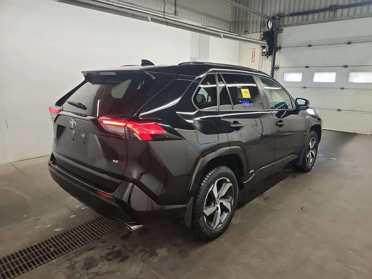 Toyota Rav4 * XSE * АВТОКРЕДИТ БЕЗ ПЪРВОНАЧАЛНА ВНОСКА* , снимка 3 - Автомобили и джипове - 55649694