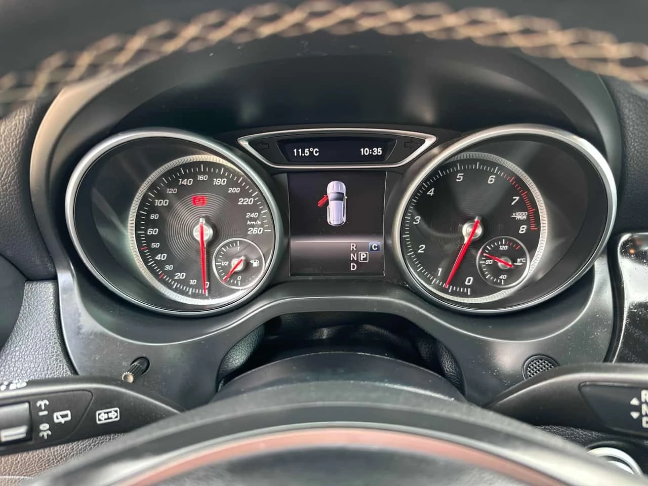 Mercedes-Benz GLA 250 * АВТОКРЕДИТ * ГЛАВНО ПРЕДСТАВИТЕЛСТВО, снимка 11 - Автомобили и джипове - 56182032