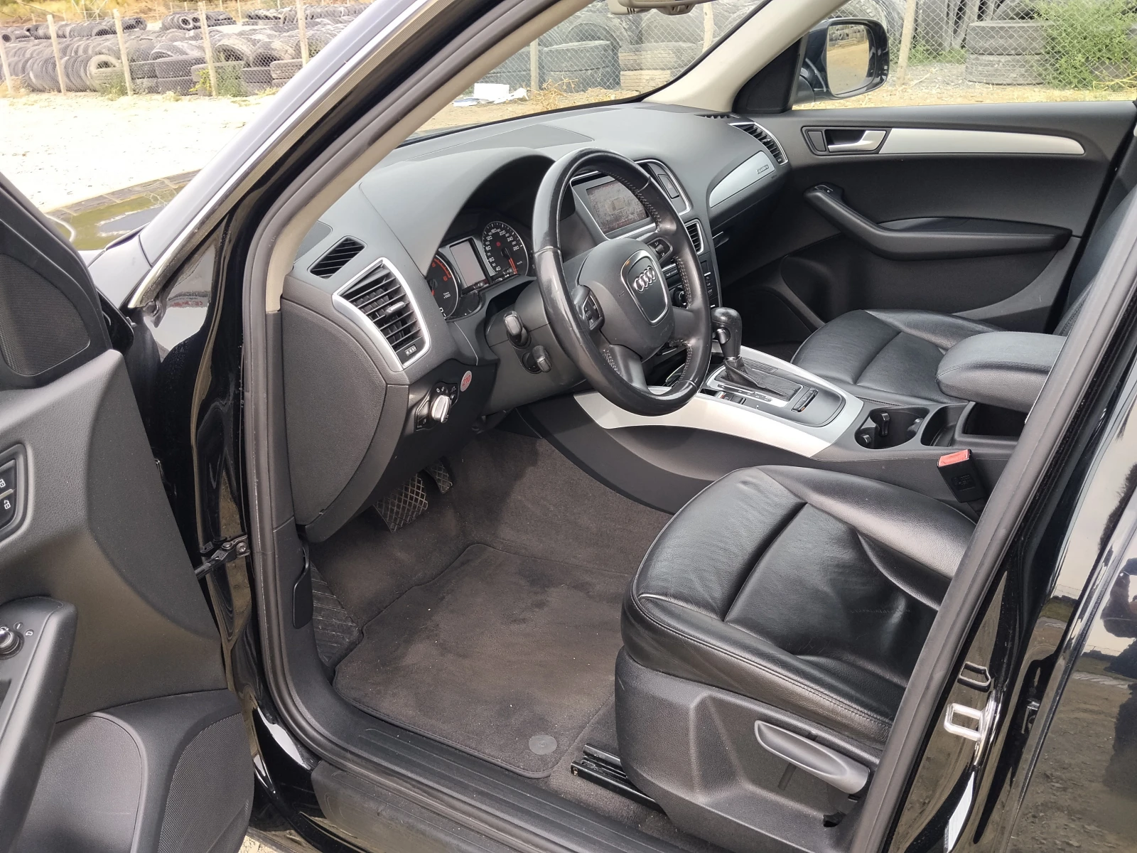 Audi Q5 2.0 TDI 170к.с Quattro/S-tronic  обслужен/Bi-Xenon, снимка 6 - Автомобили и джипове - 56209335