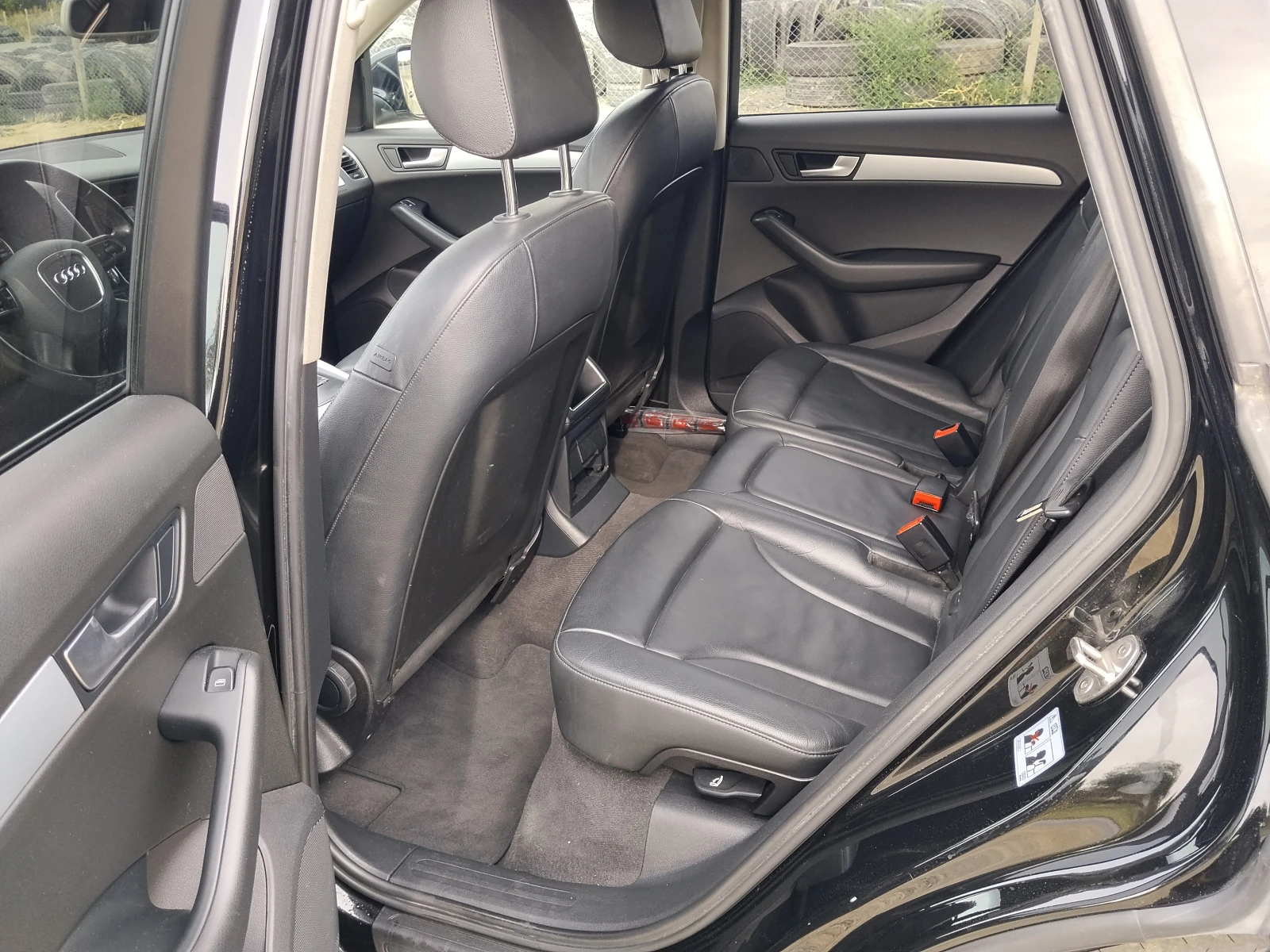 Audi Q5 2.0 TDI 170к.с Quattro/S-tronic  обслужен/Bi-Xenon, снимка 8 - Автомобили и джипове - 56209335