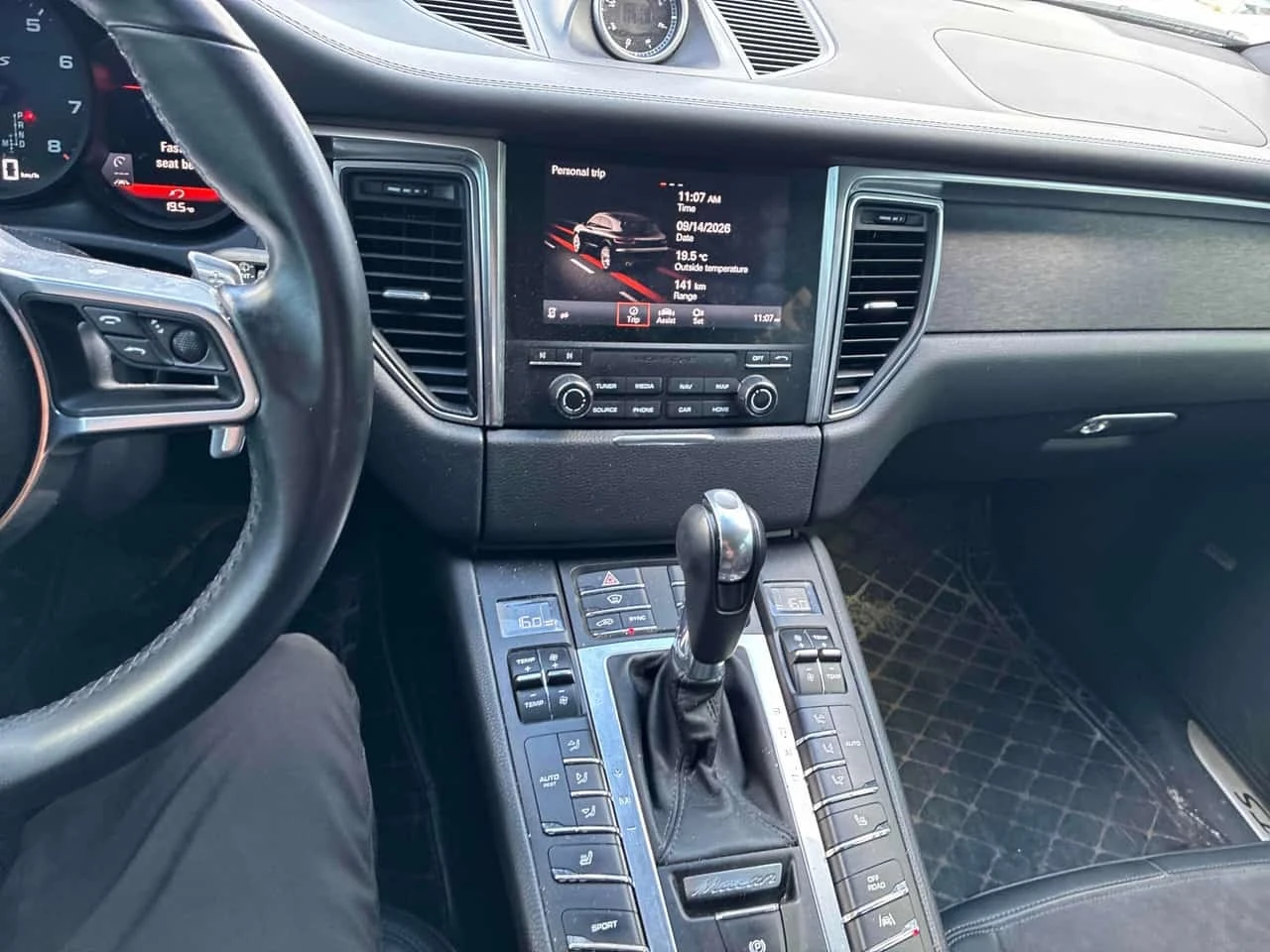 Porsche Macan GTS  CARFAX, снимка 9 - Автомобили и джипове - 56238984
