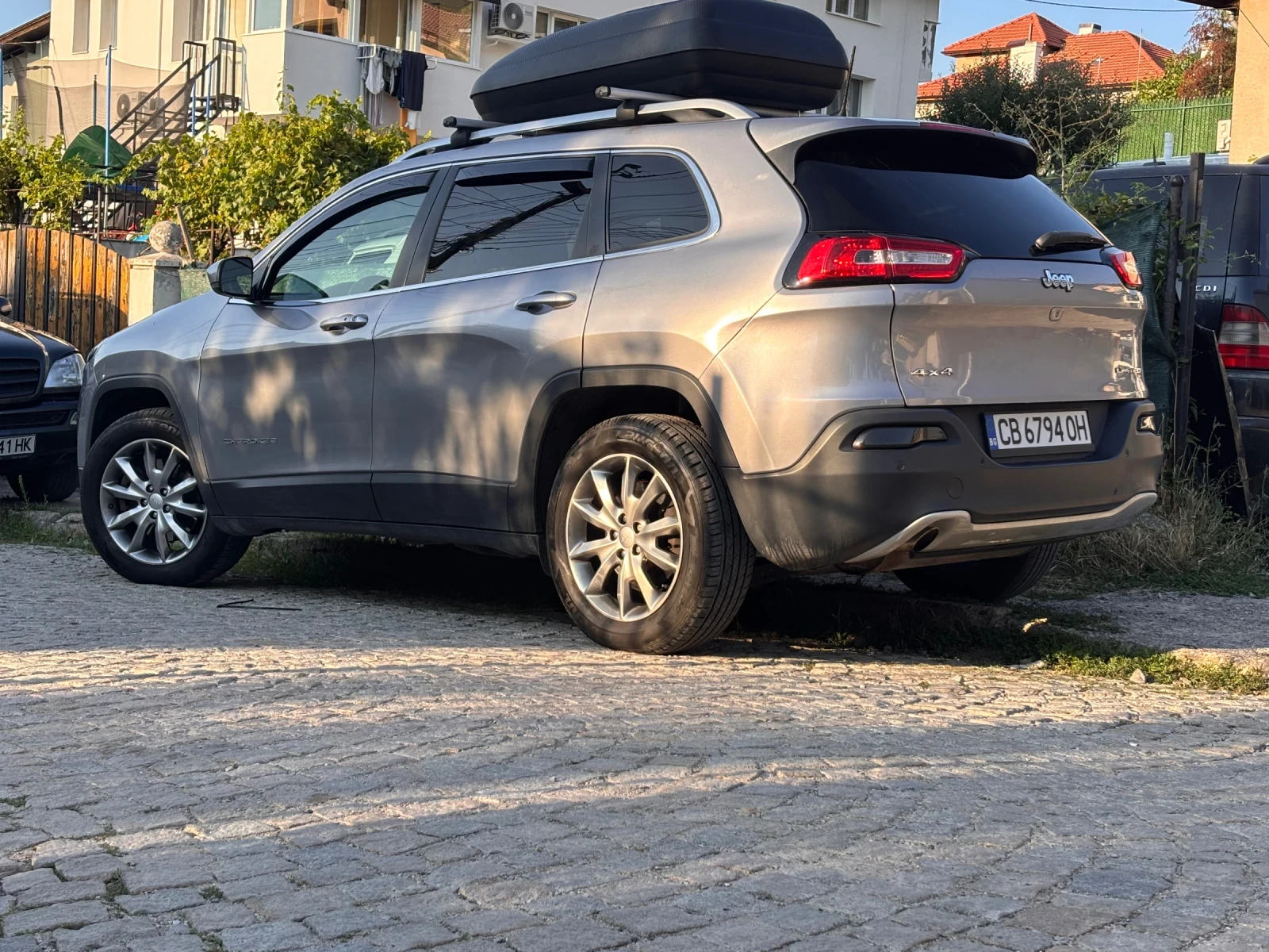 Jeep Cherokee 2.4 limited , снимка 5 - Автомобили и джипове - 56273210