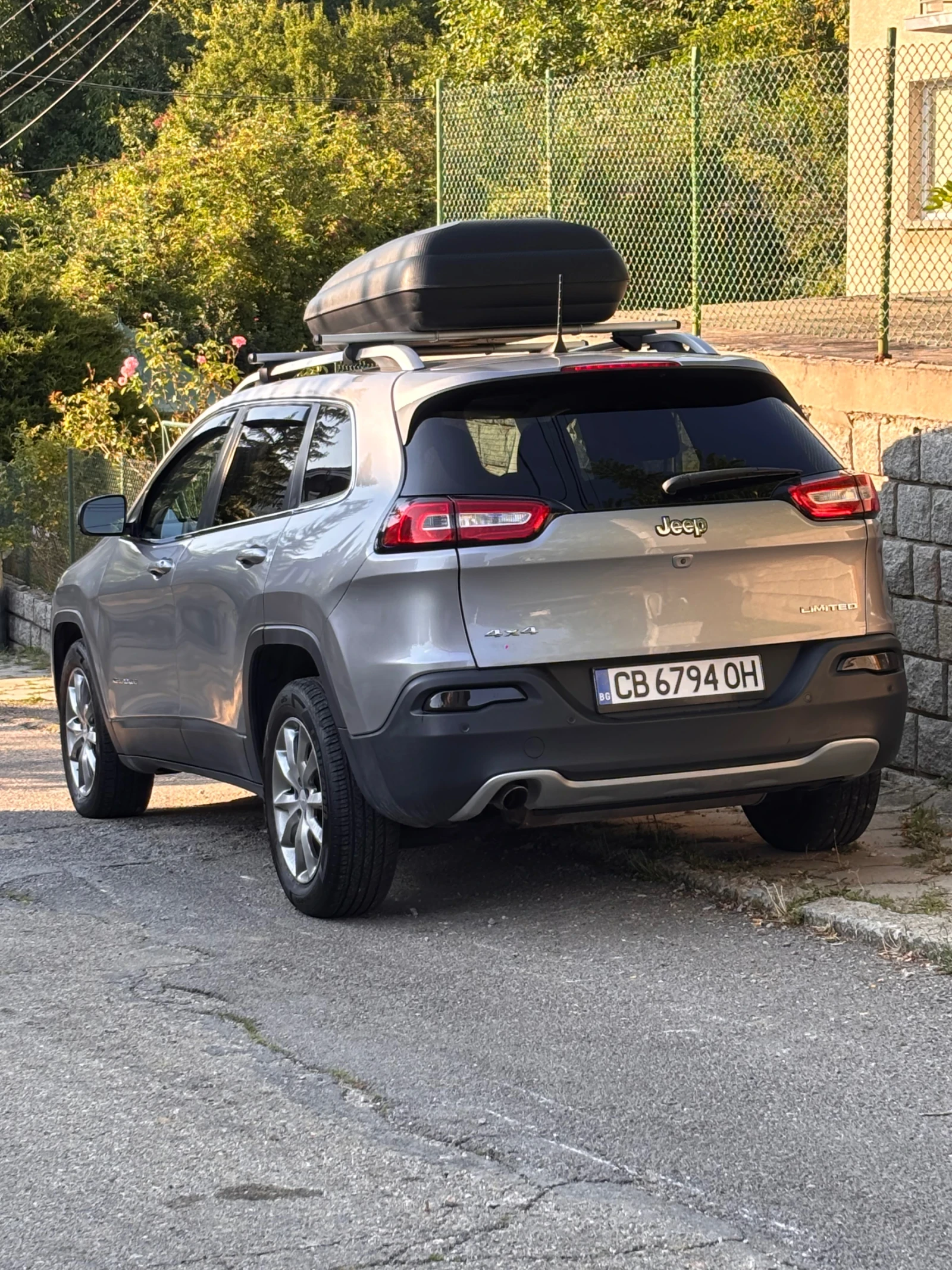 Jeep Cherokee 2.4 limited , снимка 2 - Автомобили и джипове - 56273210