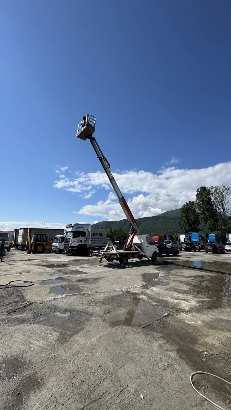 Mercedes-Benz Sprinter 311 Телескопична вишка 17м, снимка 1