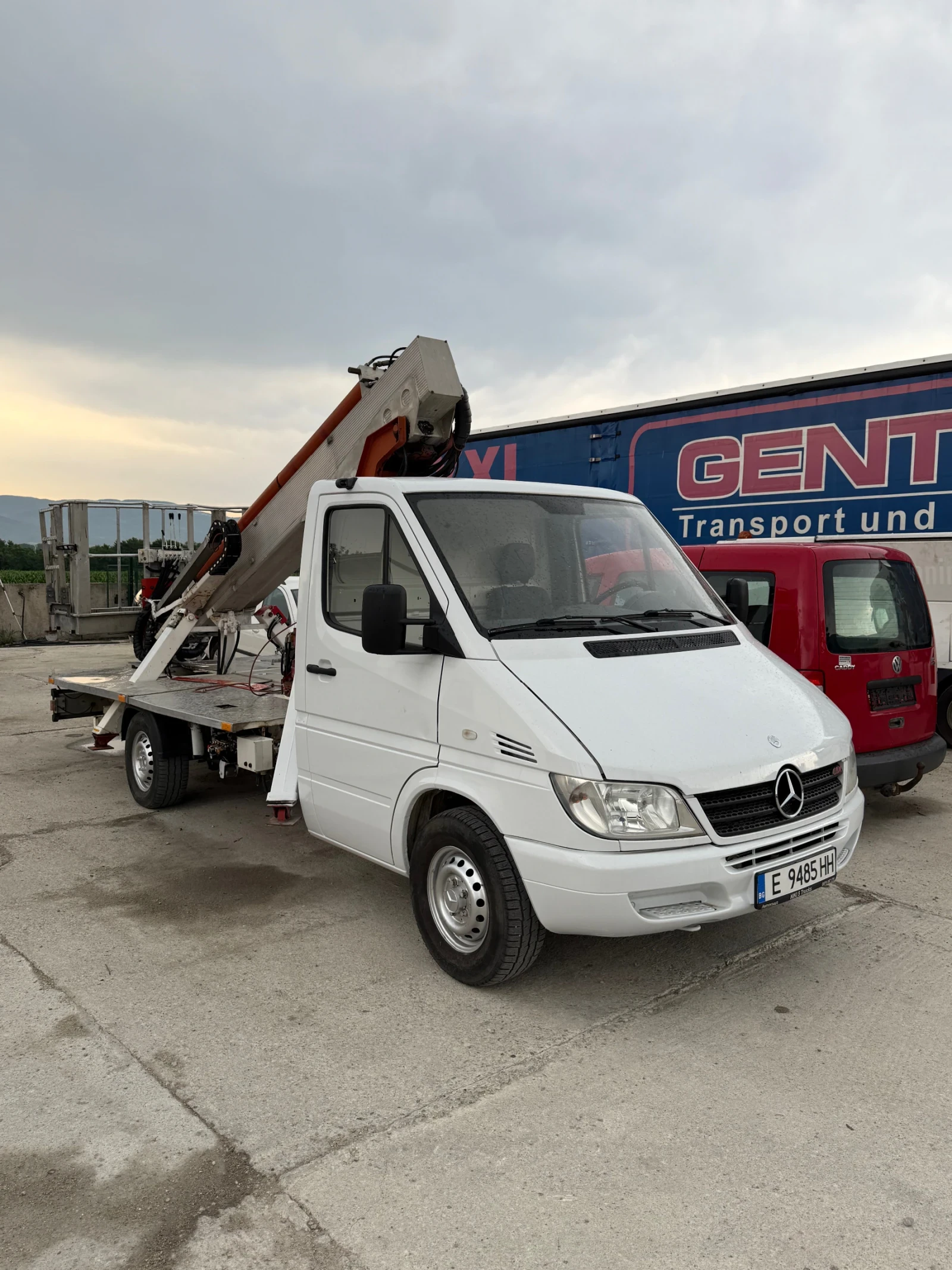 Mercedes-Benz Sprinter 311 Телескопична вишка 17м - изображение 4