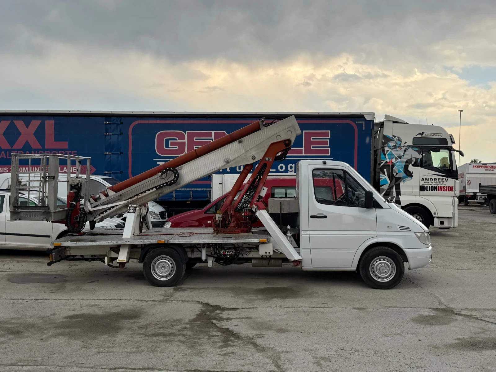 Mercedes-Benz Sprinter 311 Телескопична вишка 17м - изображение 5