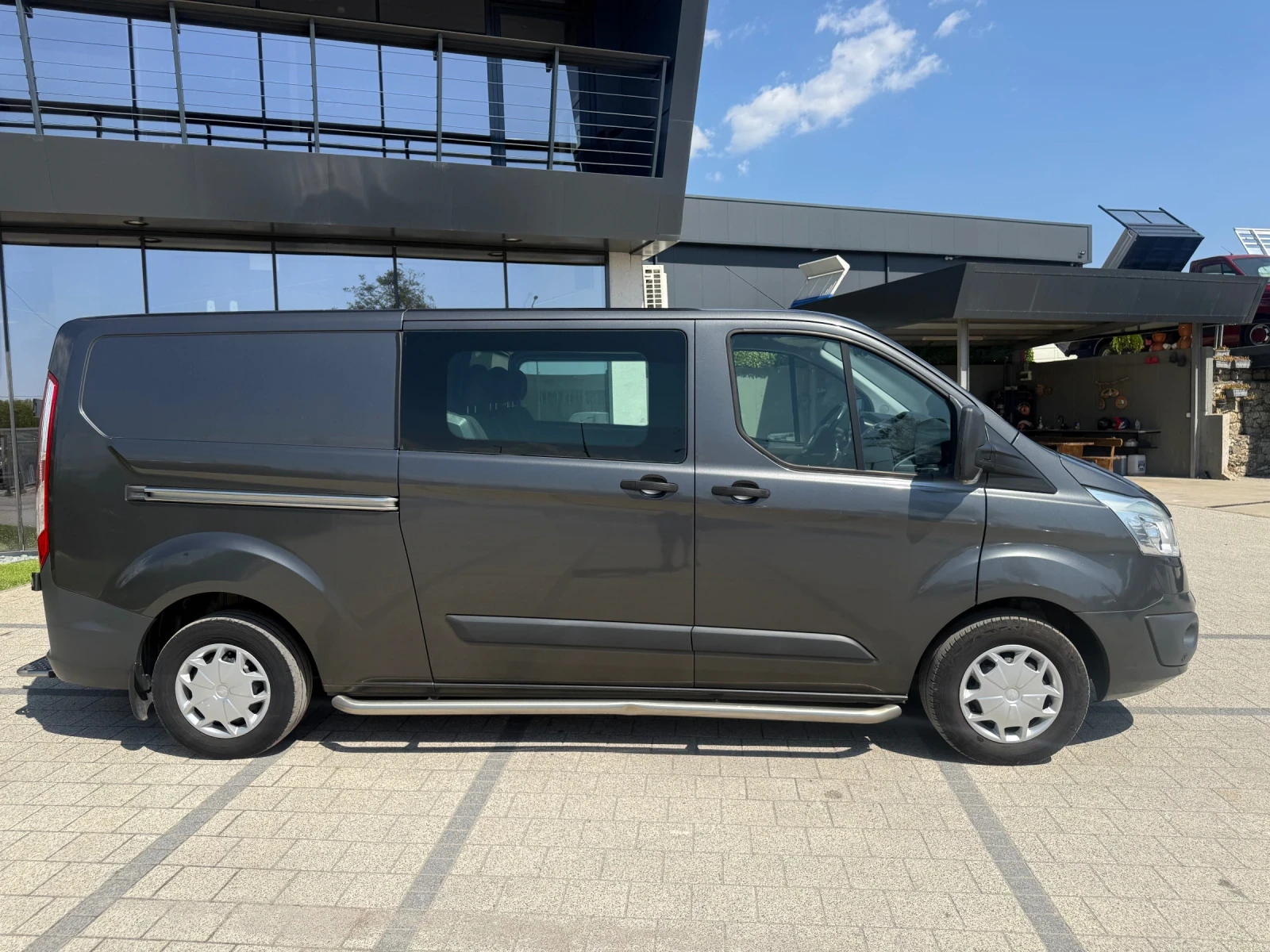 Ford Transit Custom 2.2TDCI 155к.с. L2H1 Товаропътнически 5-местен A/C, снимка 8 - Бусове и автобуси - 55888021