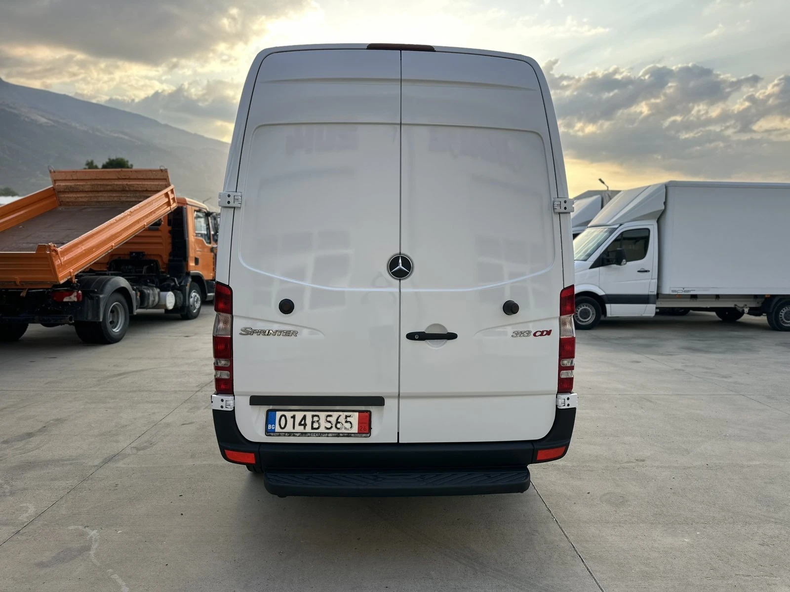 Mercedes-Benz Sprinter ХЛАДИЛЕН!КЛИМА!ТОП!FULL!KERSTNER!, снимка 6 - Бусове и автобуси - 55908340