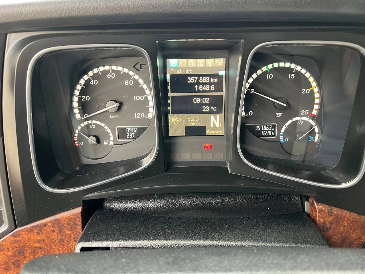 Mercedes-Benz Actros 1843, снимка 12 - Камиони - 55728550