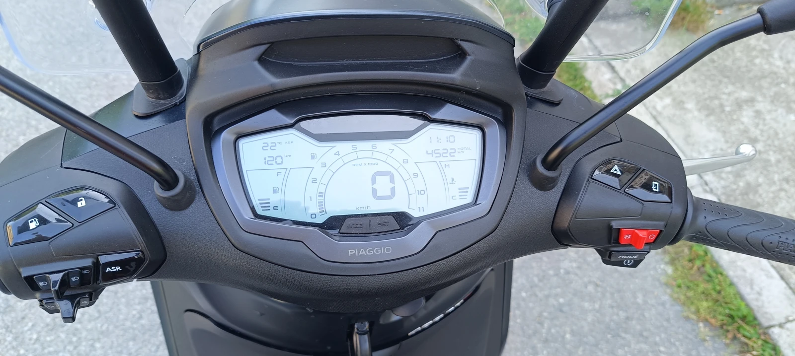 Piaggio Beverly 400 S ABS, снимка 6 - Мотоциклети и мототехника - 54947259
