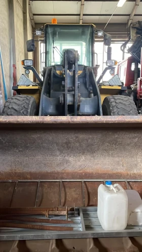 Челен товарач Komatsu Wa250, снимка 2