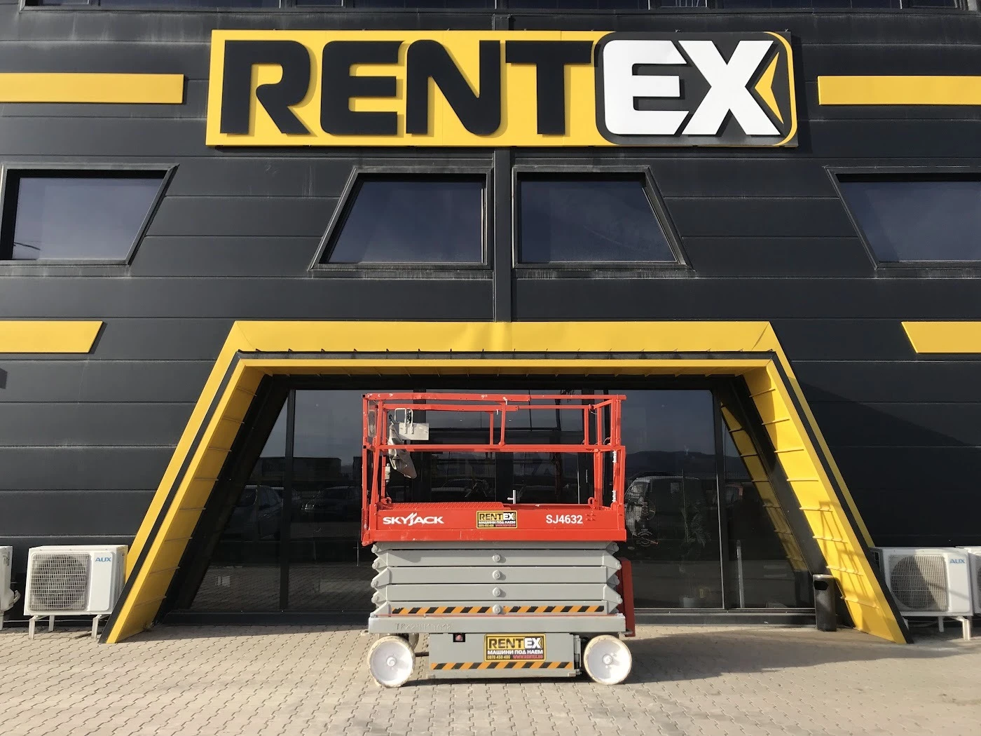 Автовишка Друга марка Ножична Skyjack SJ4632 12м, снимка 1