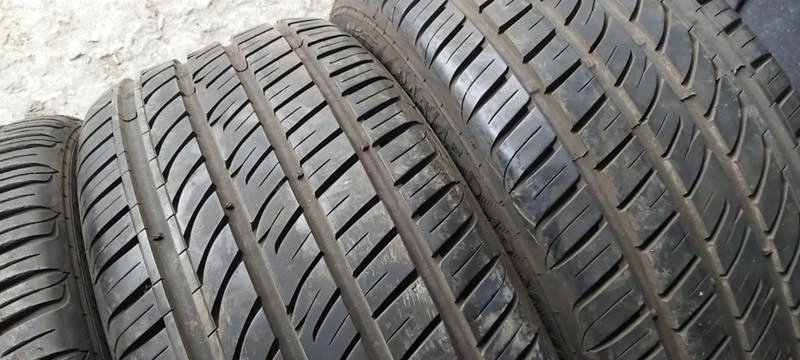 Гуми Летни 245/45R18, снимка 3 - Гуми и джанти - 32781660