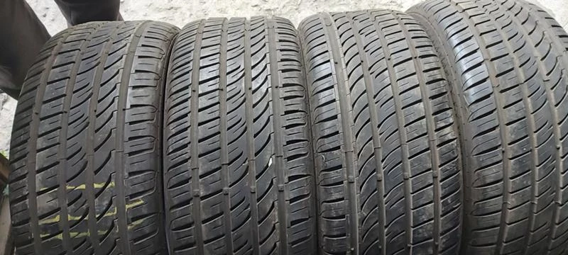 Гуми Летни 245/45R18, снимка 1 - Гуми и джанти - 32781660