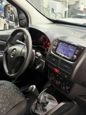 Opel Combo 1.3D 90кс 2012, снимка 12