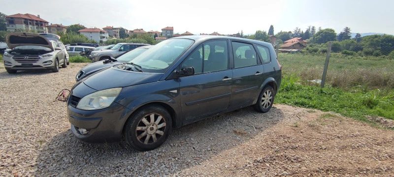 Renault Scenic, снимка 3 - Автомобили и джипове - 41560628