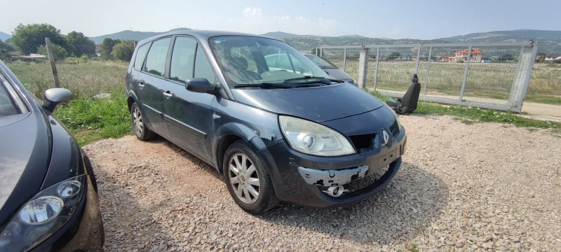 Renault Scenic, снимка 1 - Автомобили и джипове - 41560628