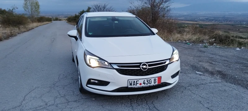 Opel Astra, снимка 7 - Автомобили и джипове - 47335857