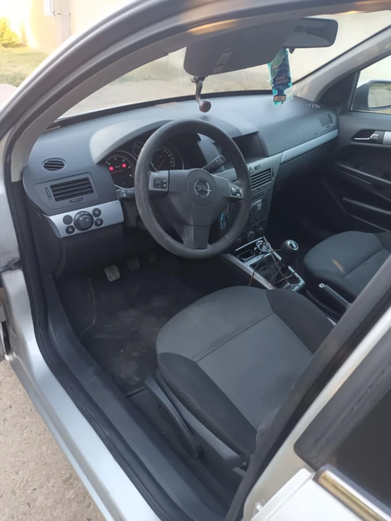 Opel Astra, снимка 8 - Автомобили и джипове - 47731630