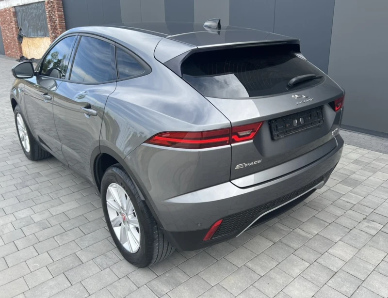 Jaguar E-pace 2.0D, снимка 4 - Автомобили и джипове - 47788364