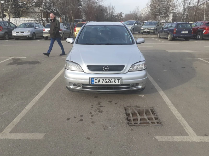 Opel Astra 1, 4, снимка 4 - Автомобили и джипове - 48840294