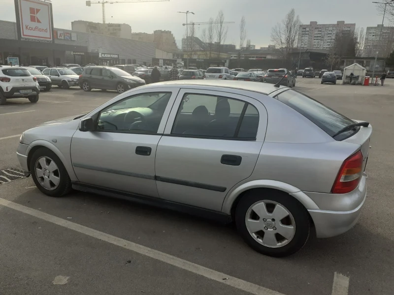 Opel Astra 1, 4, снимка 3 - Автомобили и джипове - 48840294