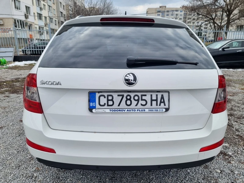 Skoda Octavia 1.6TDI 105kc. DSG* Сервизна история* , снимка 5 - Автомобили и джипове - 49273740