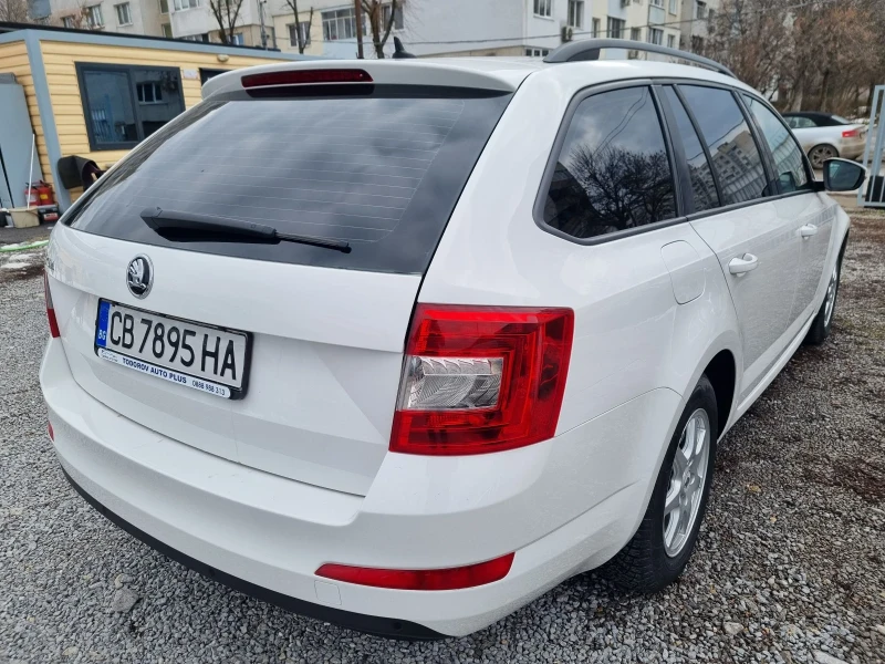 Skoda Octavia 1.6TDI 105kc. DSG* Сервизна история* , снимка 6 - Автомобили и джипове - 49273740