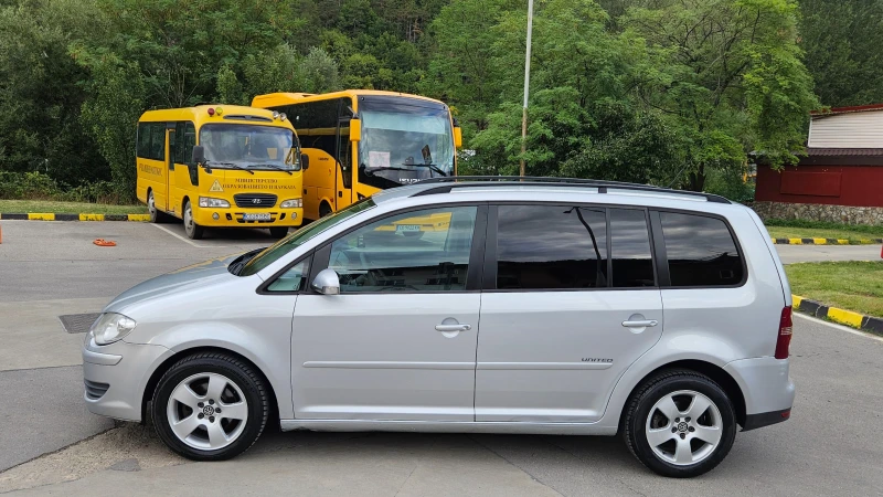 VW Touran 1.9 TDI AVTOMAT/NAVIG/7mesta, снимка 3 - Автомобили и джипове - 51565645