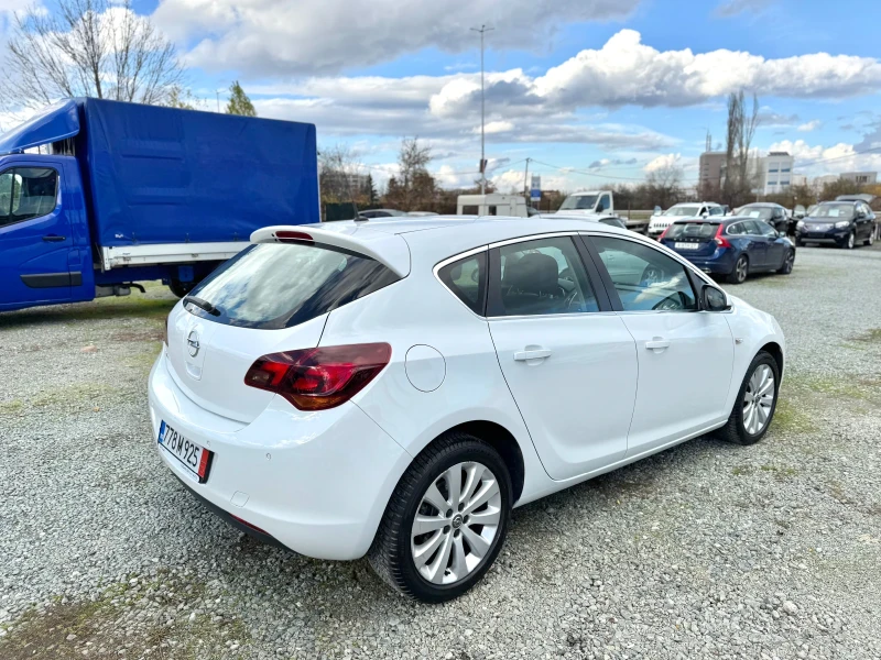 Opel Astra 1.6i* AUTOMATIC* КАТО НОВА* 47 000км* COSMO * , снимка 3 - Автомобили и джипове - 52504259