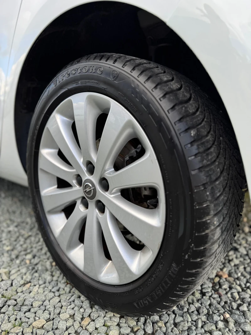 Opel Astra 1.6i* AUTOMATIC* КАТО НОВА* 47 000км* COSMO * , снимка 16 - Автомобили и джипове - 52504259