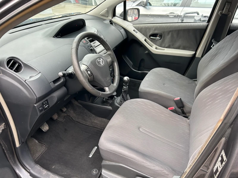 Toyota Yaris 1.4 d4d НОВ ВНОС, снимка 8 - Автомобили и джипове - 52967157