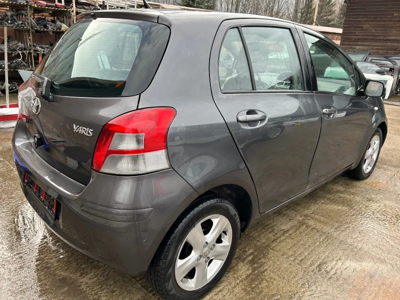 Toyota Yaris 1.4 d4d НОВ ВНОС, снимка 4 - Автомобили и джипове - 52967157