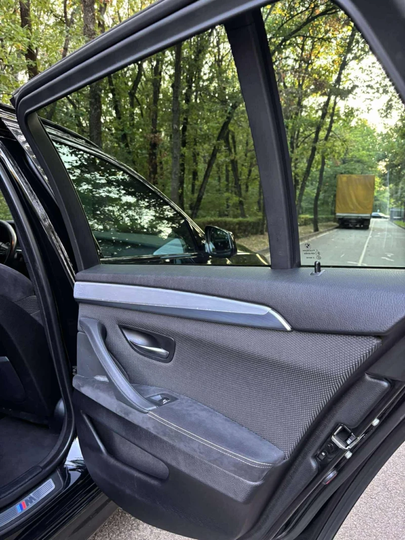 BMW 535 535d Xdrive, снимка 12 - Автомобили и джипове - 53226016