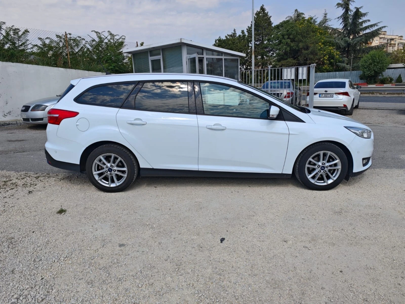 Ford Focus 1.5TDCI* EURO6* NAVI* ОТЛИЧЕН* ЕКСТРИ* ВНОС*  - изображение 5