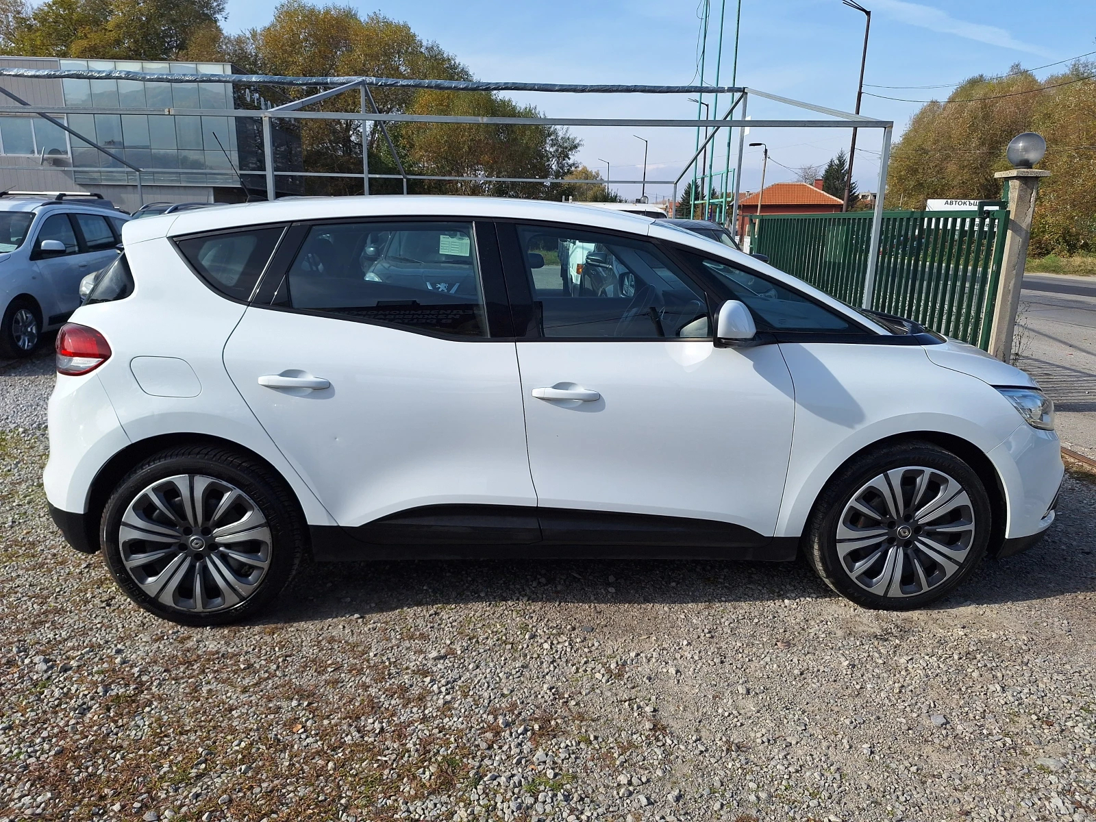 Renault Scenic 1.5 dci 110ks  evro 6b!  - изображение 2