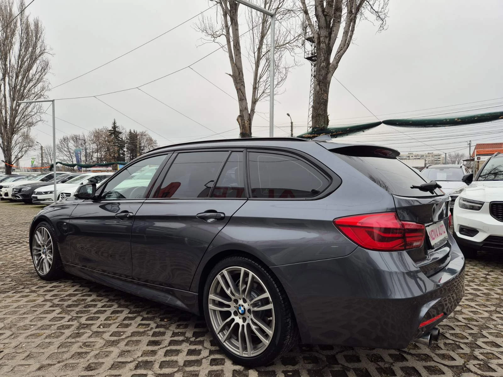 BMW 320 i-M SPORT-158000км-НОВА-СУПЕР СЪСТОЯНИЕ FACE LIFT - изображение 2