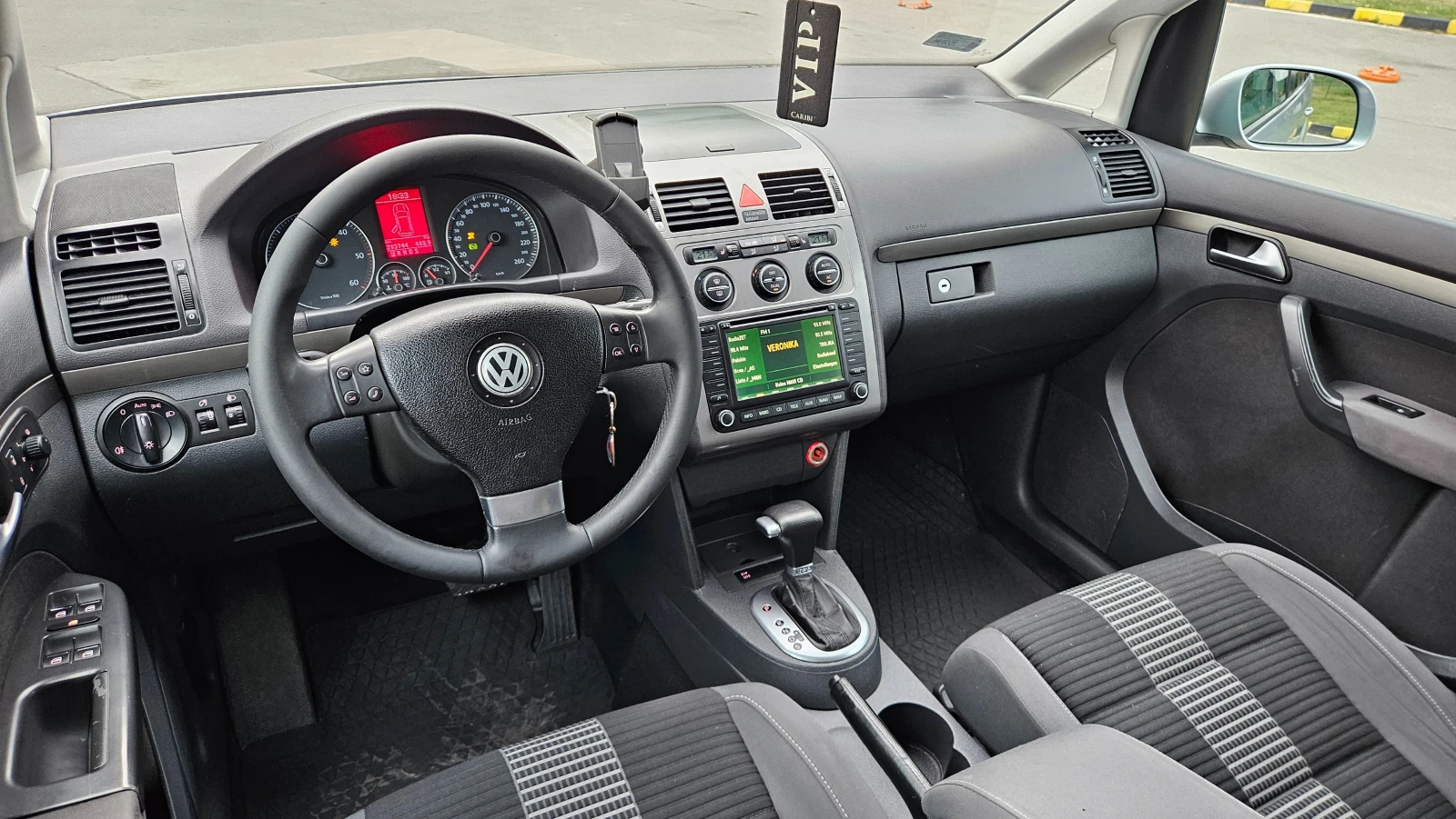 VW Touran 1.9 TDI AVTOMAT/NAVIG/7mesta | Mobile.bg   11