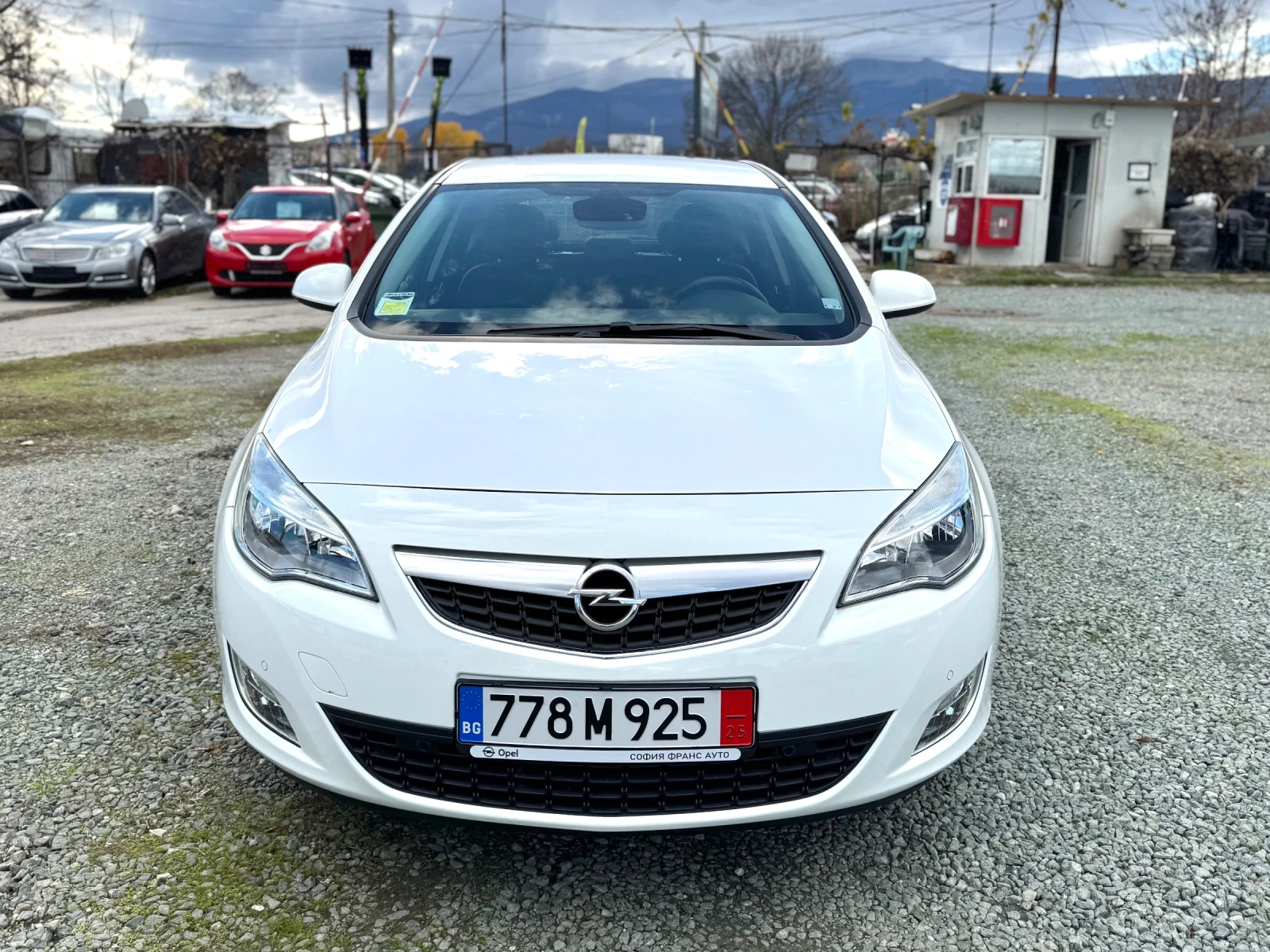 Opel Astra 1.6i* AUTOMATIC* КАТО НОВА* 47 000км* COSMO *  - изображение 7