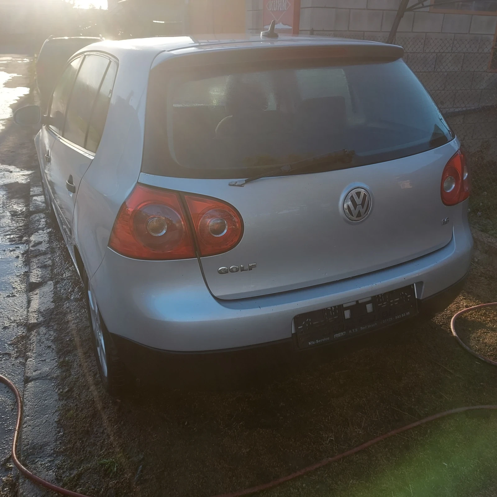 VW Golf 5, снимка 6 - Автомобили и джипове - 53845360