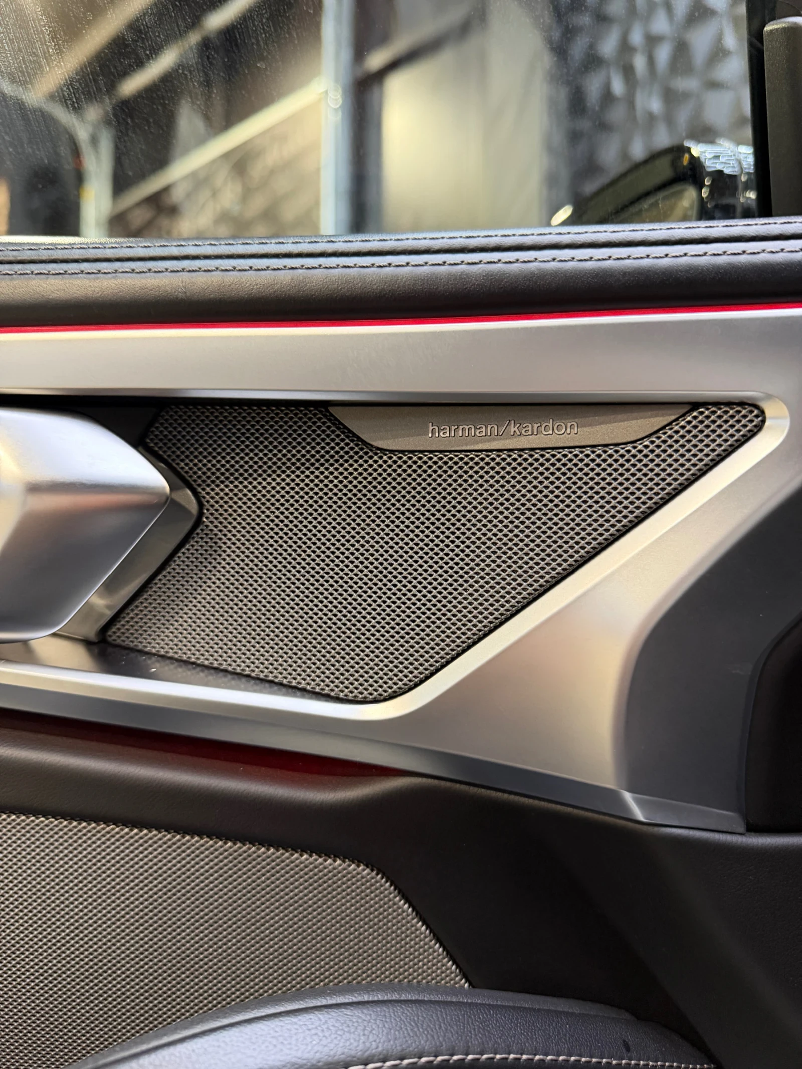 BMW 840 d xDrive * FULL Екстри* M PACKET* HARMAN/KARDON* S, снимка 13 - Автомобили и джипове - 53964989