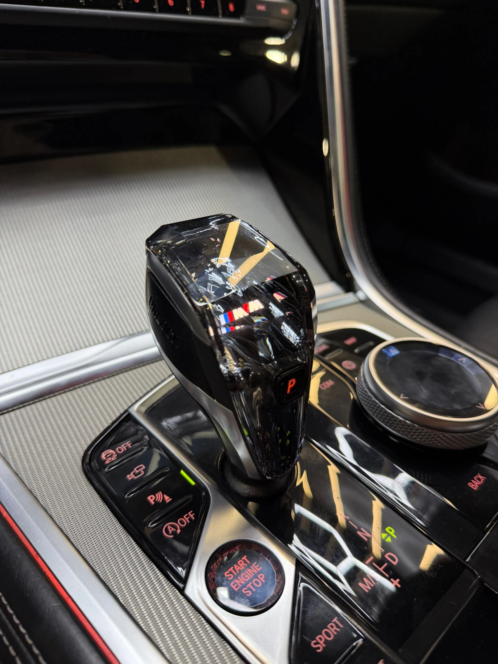 BMW 840 d xDrive * FULL Екстри* M PACKET* HARMAN/KARDON* S, снимка 8 - Автомобили и джипове - 53964989