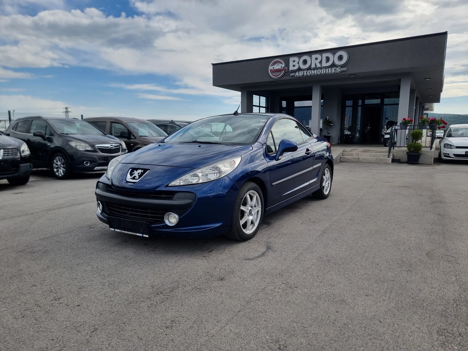 Peugeot 207 1.6I, снимка 8 - Автомобили и джипове - 54565420