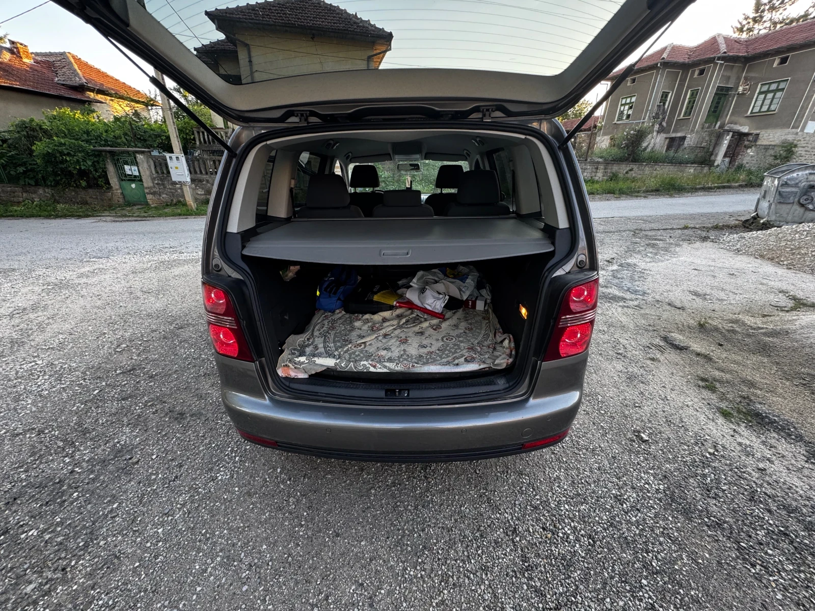VW Touran 1.4 TSI сменени вериги, снимка 9 - Автомобили и джипове - 55164450